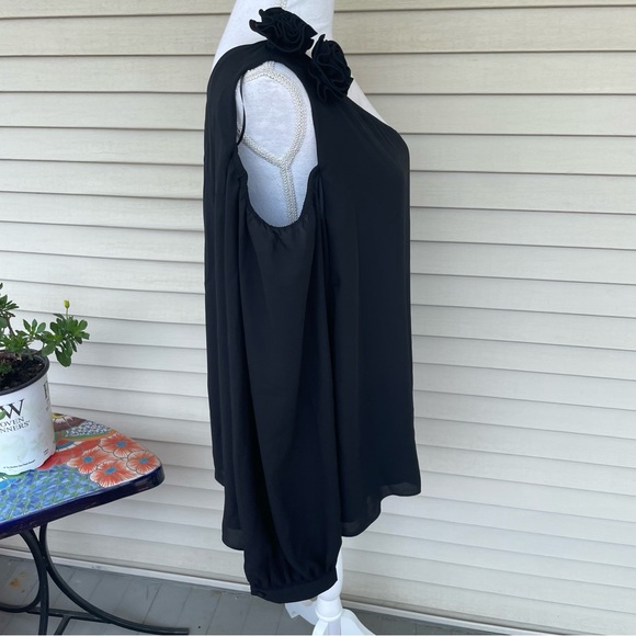 CeCe Long Sleeve Asymmetrical One Shoulder Blouse in Rich Black Size XL (NWT) - Picture 9 of 13